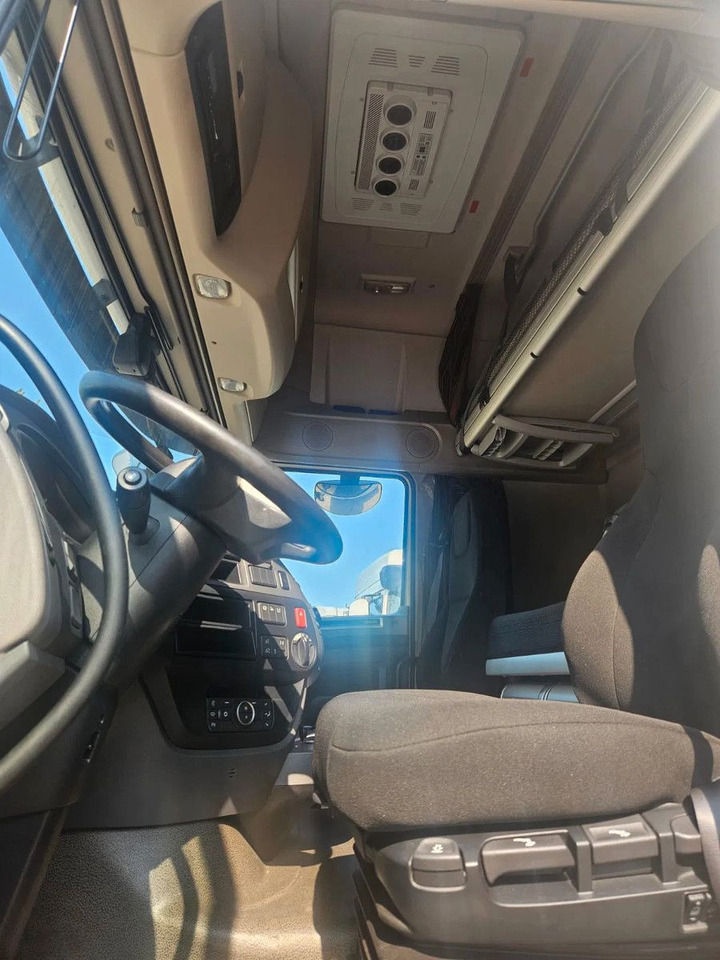 DAF XF 480 SSC-Standard-StandKlima-9 Units - Sattelzugmaschine: das Bild 5 DAF XF 480 SSC-Standard-StandKlima-9 Units - Sattelzugmaschine: das Bild 5