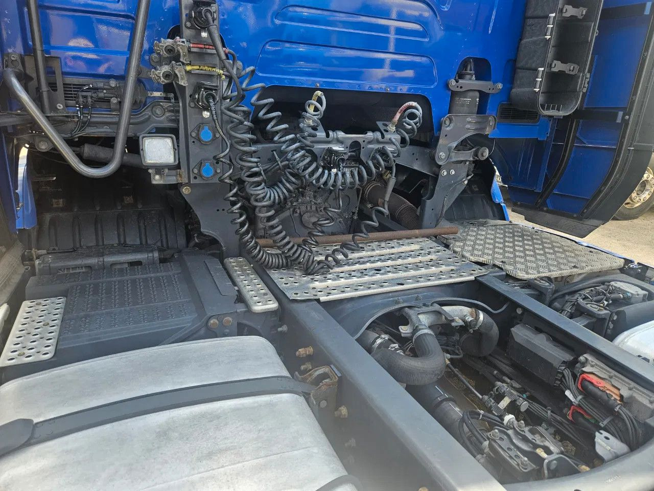 Sattelzugmaschine Scania R410 Standard - Full Spoiler - Retarder - Alloy: das Bild 9