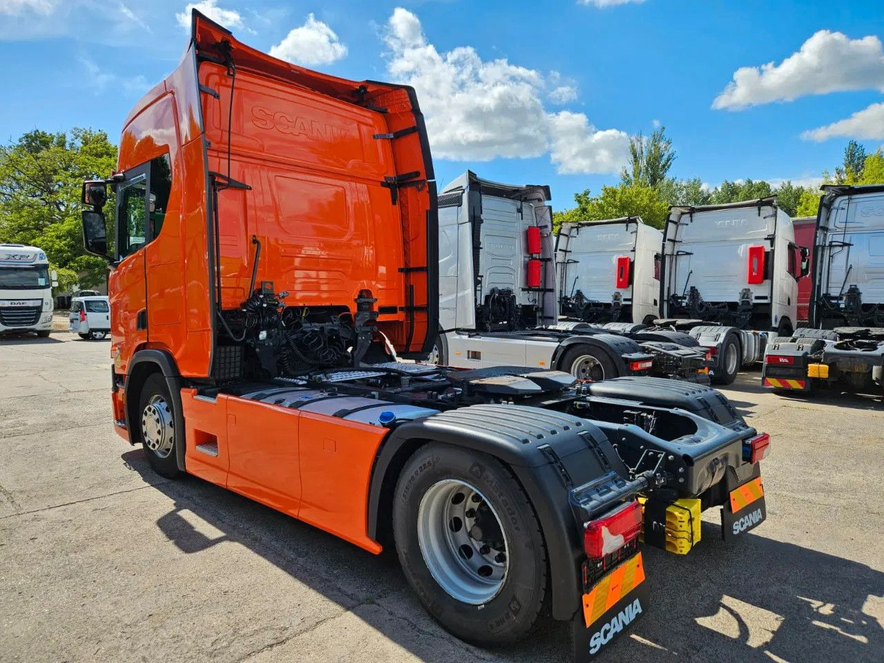 Scania R450 PTO, Standklima, Navi, New Smart2 tachograp - Sattelzugmaschine: das Bild 5 Scania R450 PTO, Standklima, Navi, New Smart2 tachograp - Sattelzugmaschine: das Bild 5