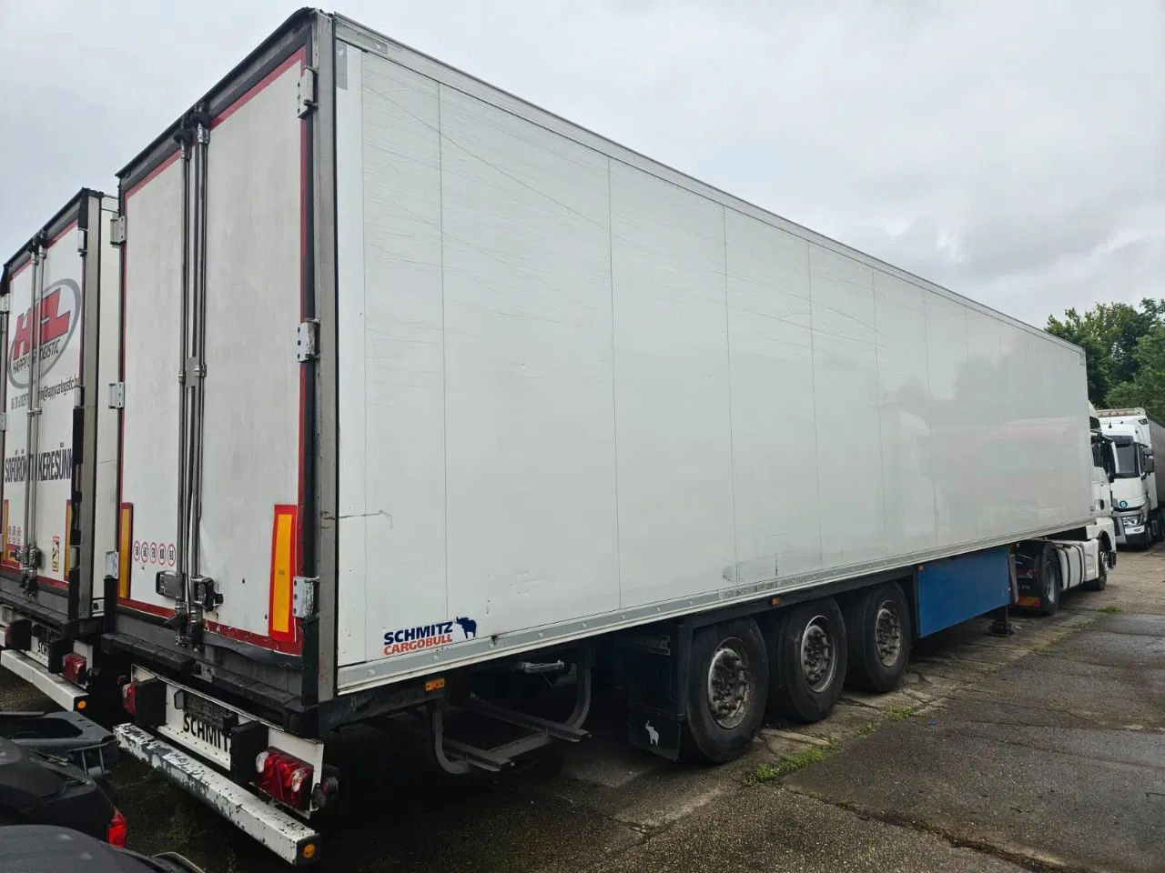 Schmitz Cargobull SCB S3B Schmitz Frigo Engine - Kühlkoffer Auflieger: das Bild 2 Schmitz Cargobull SCB S3B Schmitz Frigo Engine - Kühlkoffer Auflieger: das Bild 2