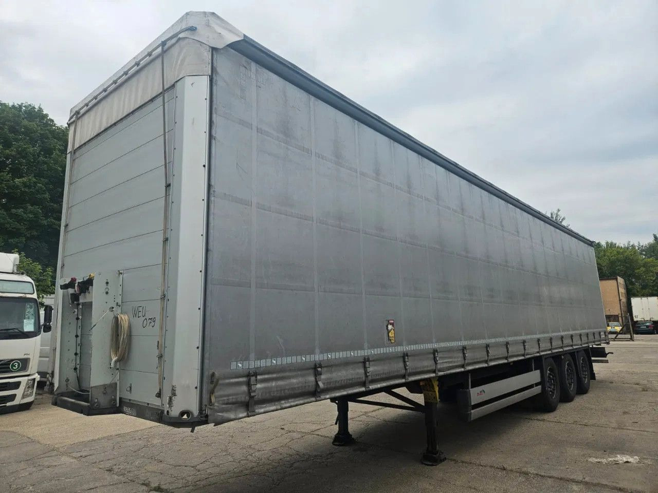 Schmitz Cargobull SCB S3T Standard 3 units! Lifting Axle A&C, XL C - Planenauflieger: das Bild 2 Schmitz Cargobull SCB S3T Standard 3 units! Lifting Axle A&C, XL C - Planenauflieger: das Bild 2