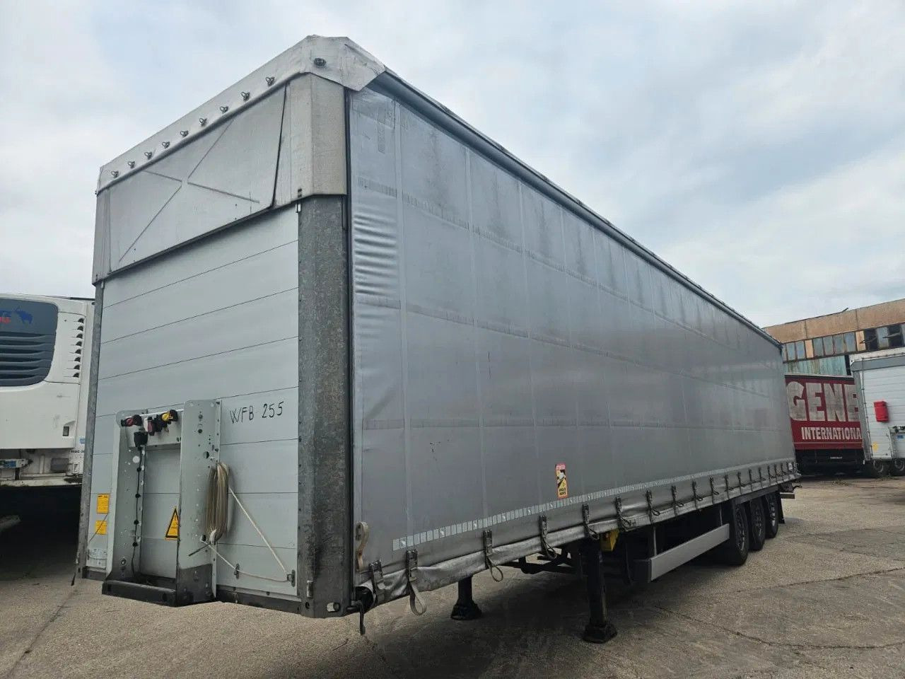 Schmitz Cargobull SCB S3T VARIOS 2 units! Lifting Axle A&C, XL Cod - Planenauflieger: das Bild 1 Schmitz Cargobull SCB S3T VARIOS 2 units! Lifting Axle A&C, XL Cod - Planenauflieger: das Bild 1