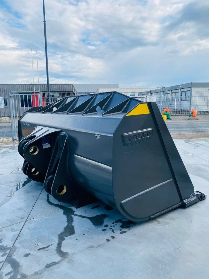 Volvo L 350 H - Schaufel für Baumaschine: das Bild 2 Volvo L 350 H - Schaufel für Baumaschine: das Bild 2