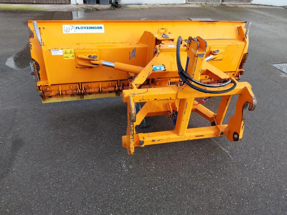 Schneeschild 2,4 Flötzinger Schneepflug Radlader Volvo Cat Liebhe - Schneepflug: das Bild 5 Schneeschild 2,4 Flötzinger Schneepflug Radlader Volvo Cat Liebhe - Schneepflug: das Bild 5