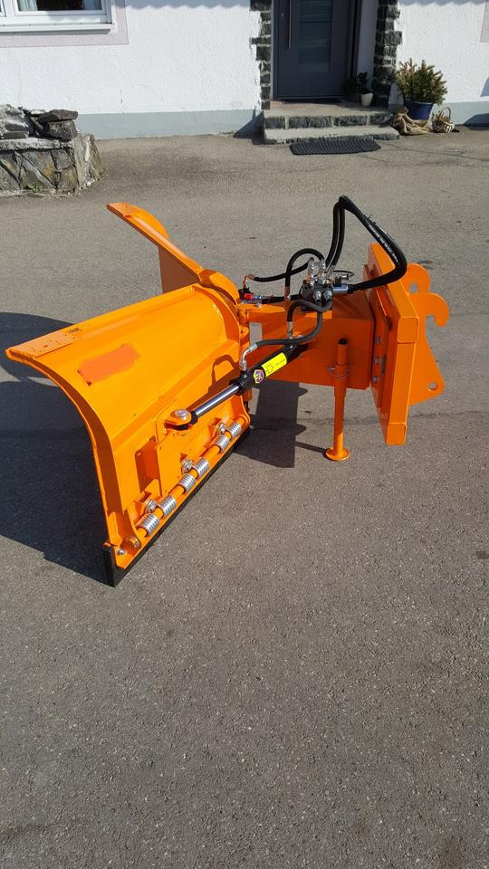 Schneeschild Vario 1,8m Schlepper Radlader Hoflader Schäffer - Schneepflug: das Bild 2 Schneeschild Vario 1,8m Schlepper Radlader Hoflader Schäffer - Schneepflug: das Bild 2