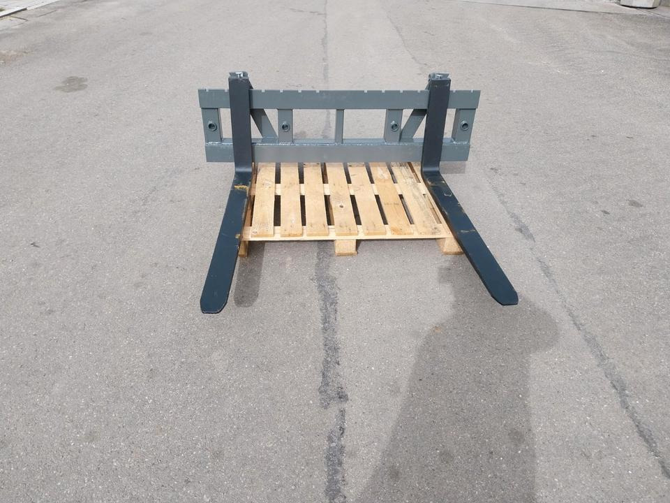 Neue Palettengabel 2,5to 1,5m breit Euro Gabel Frontlader Fendt - Gabel: das Bild 2 Neue Palettengabel 2,5to 1,5m breit Euro Gabel Frontlader Fendt - Gabel: das Bild 2