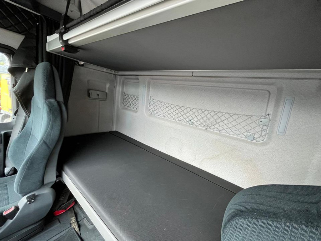 MAN TG-X 26.400 6x2 Pritsche Heckkran Palfinger PK 34002 - Pritsche LKW, Autokran: das Bild 3 MAN TG-X 26.400 6x2 Pritsche Heckkran Palfinger PK 34002 - Pritsche LKW, Autokran: das Bild 3