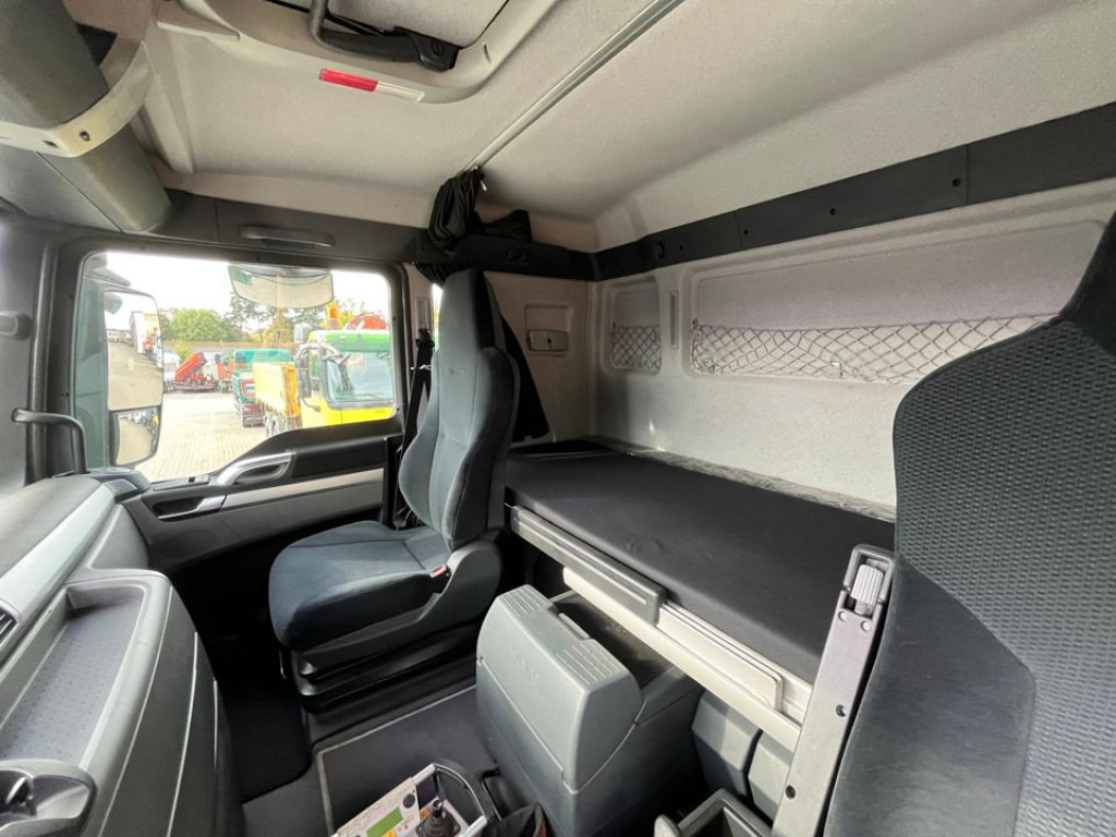 MAN TG-X 26.440 6x2-2 BL Pritsche Heckkran Fassi 360 36m to, Lenk Lift - Pritsche LKW, Autokran: das Bild 5 MAN TG-X 26.440 6x2-2 BL Pritsche Heckkran Fassi 360 36m to, Lenk Lift - Pritsche LKW, Autokran: das Bild 5