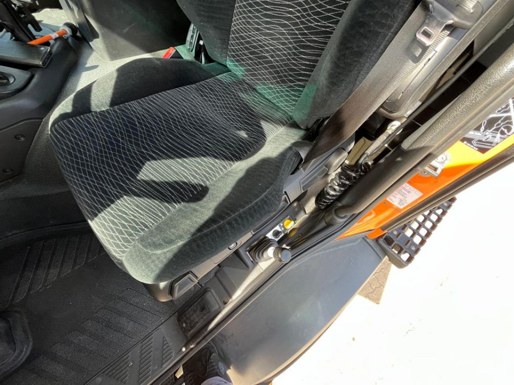 MERCEDES-BENZ Arocs 2135 AK 4x4 2-Achs Allradkipper Kommunalhydr. - Kipper: das Bild 3 MERCEDES-BENZ Arocs 2135 AK 4x4 2-Achs Allradkipper Kommunalhydr. - Kipper: das Bild 3