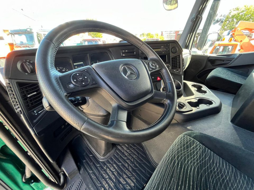 Kipper MERCEDES-BENZ Arocs 4145 8x8 4 Achs Muldenkipper Meiller: das Bild 11