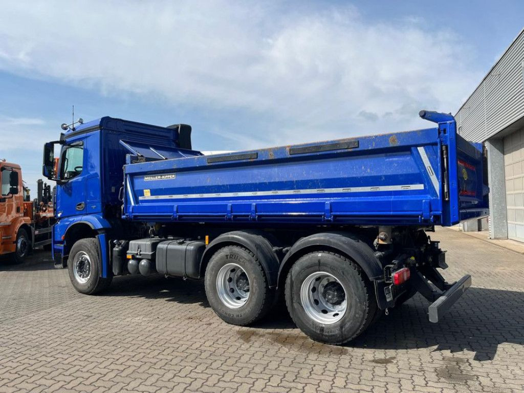 Mercedes-Benz Arocs 2642 6x4 3-Achs Kipper Bordmatik nur 163TK - Kipper: das Bild 4 Mercedes-Benz Arocs 2642 6x4 3-Achs Kipper Bordmatik nur 163TK - Kipper: das Bild 4