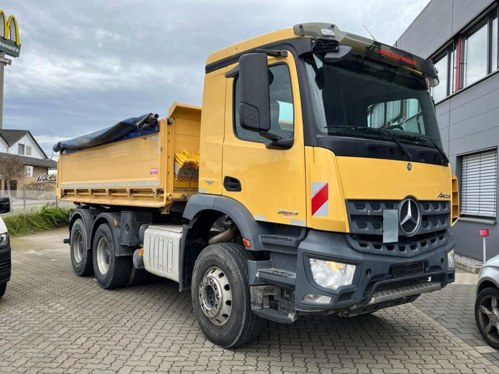 Mercedes-Benz Arocs 2643 K 6x4 3-Achs Kipper Blatt/Blatt, AP A - Kipper: das Bild 2 Mercedes-Benz Arocs 2643 K 6x4 3-Achs Kipper Blatt/Blatt, AP A - Kipper: das Bild 2