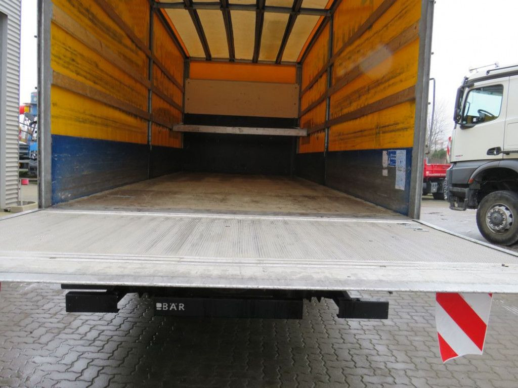 Mercedes-Benz Atego 1224 L Pritsche LBW LBW 1.5to - Plane LKW: das Bild 4 Mercedes-Benz Atego 1224 L Pritsche LBW LBW 1.5to - Plane LKW: das Bild 4