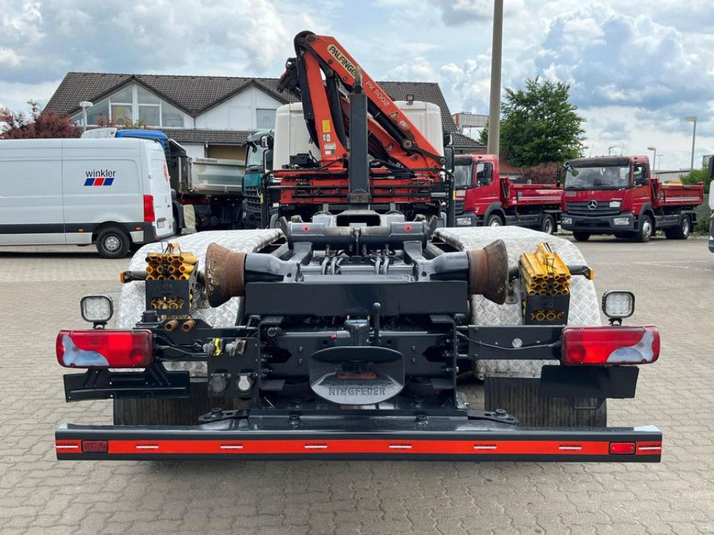 Scania P 360 6x2 Abrollkipper mit Kran Lift/Lenkachse Scania P 360 6x2 Abrollkipper mit Kran Lift/Lenkachse - Abrollkipper, Autokran: das Bild 5 Scania P 360 6x2 Abrollkipper mit Kran Lift/Lenkachse Scania P 360 6x2 Abrollkipper mit Kran Lift/Lenkachse - Abrollkipper, Autokran: das Bild 5
