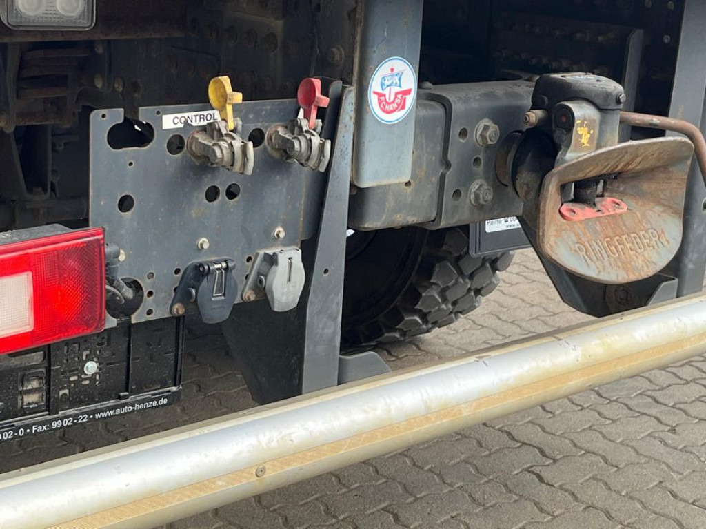 VOLVO (S) Truck FM 330 4x4 Pritsche Kran Singelreifen Funkfernbedienung - Pritsche LKW, Autokran: das Bild 5 VOLVO (S) Truck FM 330 4x4 Pritsche Kran Singelreifen Funkfernbedienung - Pritsche LKW, Autokran: das Bild 5
