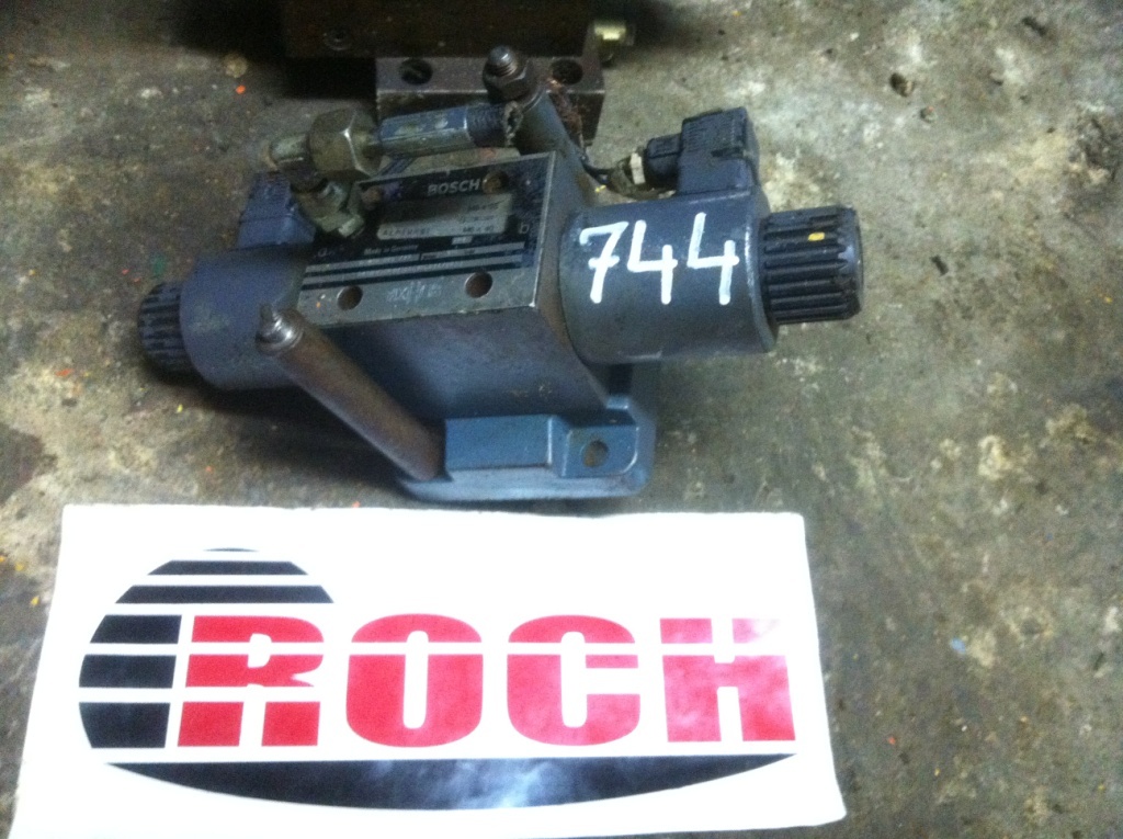 BOSCH 267B 0810001737 315 Bar 081WV10P1M1005WS024/0000 - 1 SEKCYJNY + 1837001140 24V=1,74A 264 04857 - Hydraulik ventil für Baumaschine: das Bild 1 BOSCH 267B 0810001737 315 Bar 081WV10P1M1005WS024/0000 - 1 SEKCYJNY + 1837001140 24V=1,74A 264 04857 - Hydraulik ventil für Baumaschine: das Bild 1