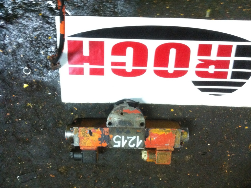 KRACHT WL4 SFZ04XP2 EK1 Z610 - 1 SEKCYJNY + KOŚĆ + CEWKI - Hydraulik ventil für Baumaschine: das Bild 1 KRACHT WL4 SFZ04XP2 EK1 Z610 - 1 SEKCYJNY + KOŚĆ + CEWKI - Hydraulik ventil für Baumaschine: das Bild 1