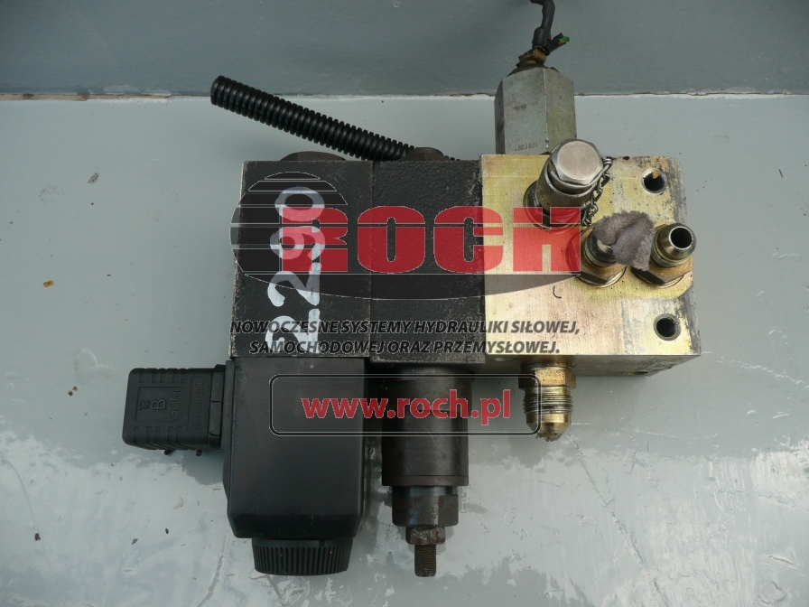 VICKERS DGMX23PPFWB10EN80 - 1 SEKCYJNA + DG4-3S 2ALMUH560 + H507848 24VDC 30W - Hydraulik ventil für Baumaschine: das Bild 1 VICKERS DGMX23PPFWB10EN80 - 1 SEKCYJNA + DG4-3S 2ALMUH560 + H507848 24VDC 30W - Hydraulik ventil für Baumaschine: das Bild 1