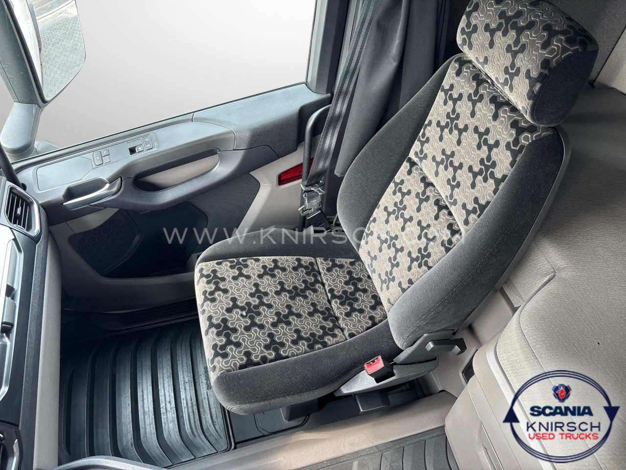 SCANIA R450A4x2NA / Highline / LED / Retarder - Sattelzugmaschine: das Bild 5 SCANIA R450A4x2NA / Highline / LED / Retarder - Sattelzugmaschine: das Bild 5