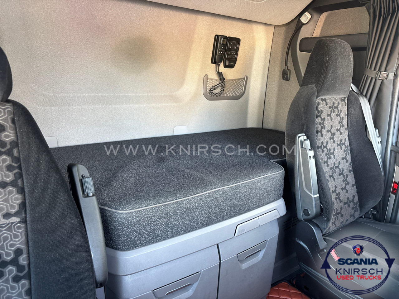 SCANIA S500A4x2EB / Lowliner / Standklima / LED - Sattelzugmaschine: das Bild 3 SCANIA S500A4x2EB / Lowliner / Standklima / LED - Sattelzugmaschine: das Bild 3