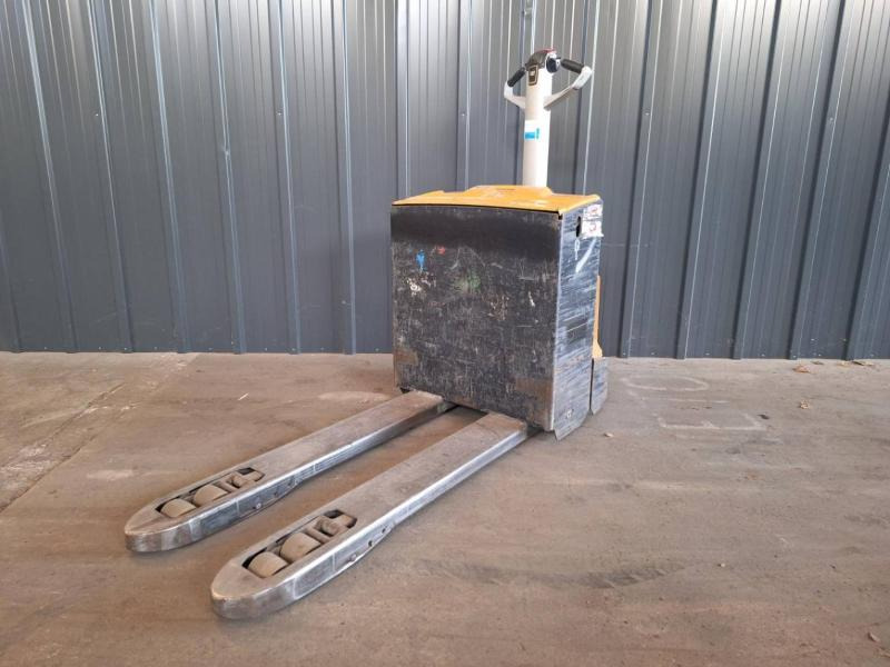 Caterpillar NPP20N2 - Niederhubwagen: das Bild 3 Caterpillar NPP20N2 - Niederhubwagen: das Bild 3