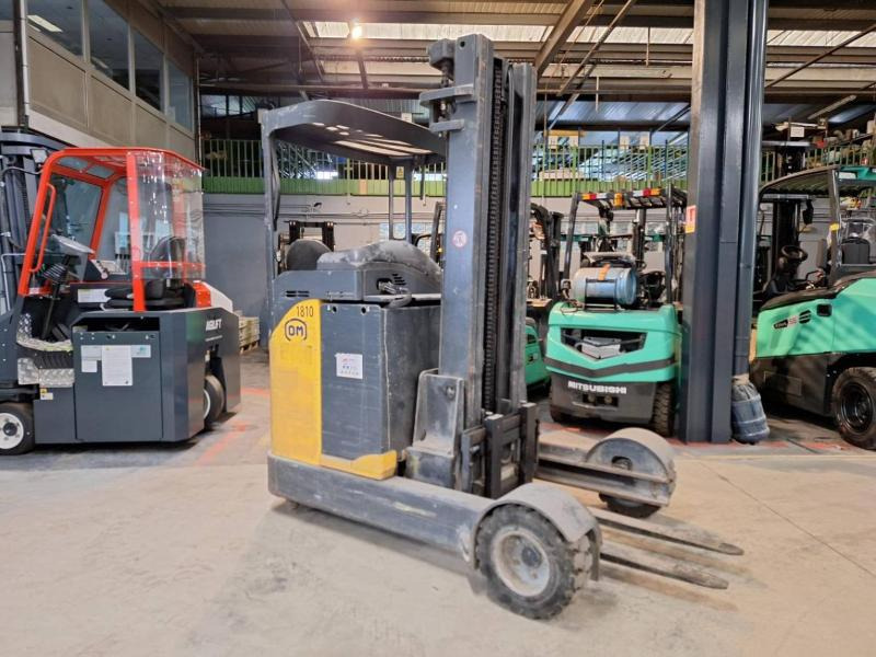 Om XRS20AC - Schubmaststapler: das Bild 2 Om XRS20AC - Schubmaststapler: das Bild 2