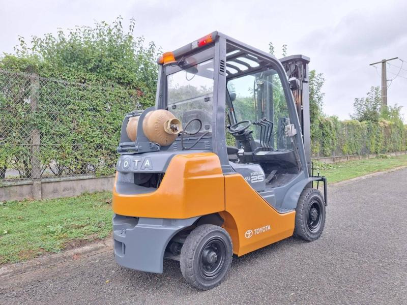 Toyota 028FGF25 - Treibgasstapler: das Bild 5 Toyota 028FGF25 - Treibgasstapler: das Bild 5