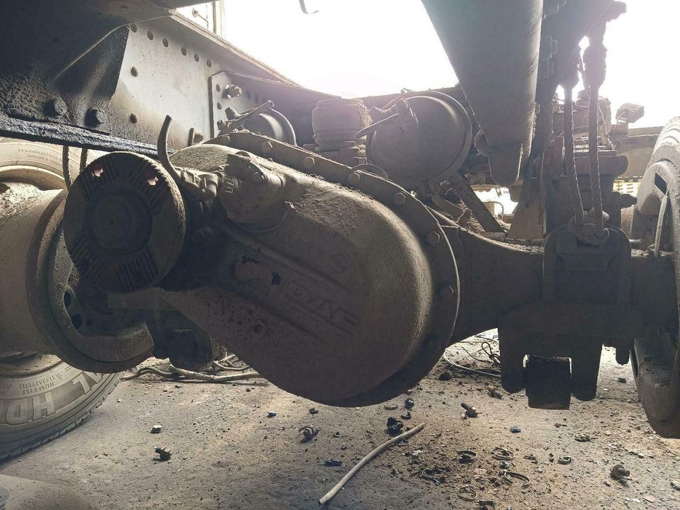 DAF Doppelachtsaggregat zerlegt 1355 und 1355T CF 85 - Achse und Teile für LKW: das Bild 2 DAF Doppelachtsaggregat zerlegt 1355 und 1355T CF 85 - Achse und Teile für LKW: das Bild 2