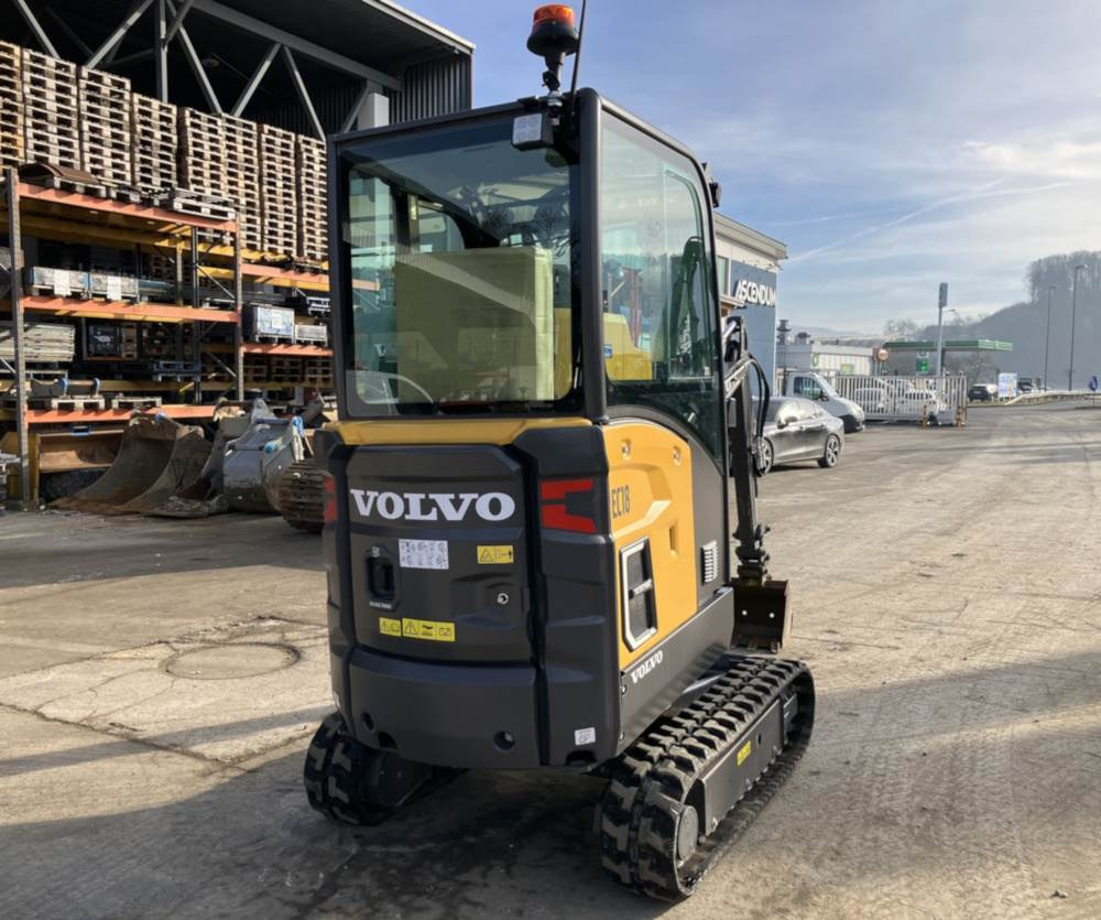 Volvo EC18E Electric - Minibagger: das Bild 2 Volvo EC18E Electric - Minibagger: das Bild 2