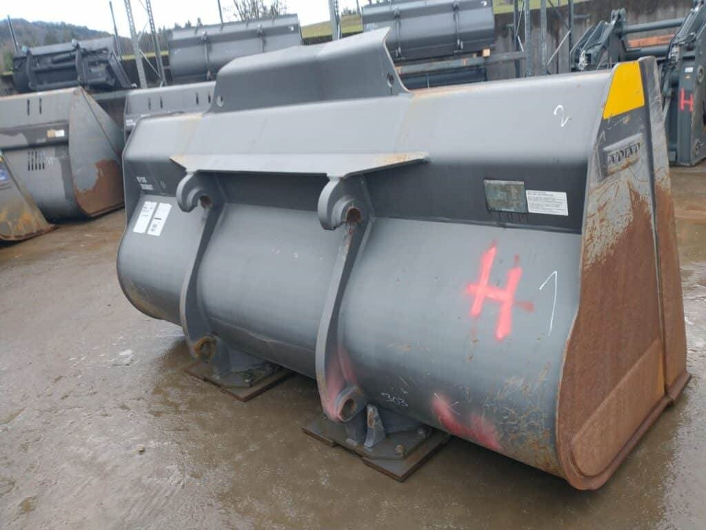 Volvo GP Schaufel 3,8/4,2m³ - Ladeschaufel für Baumaschine: das Bild 2 Volvo GP Schaufel 3,8/4,2m³ - Ladeschaufel für Baumaschine: das Bild 2