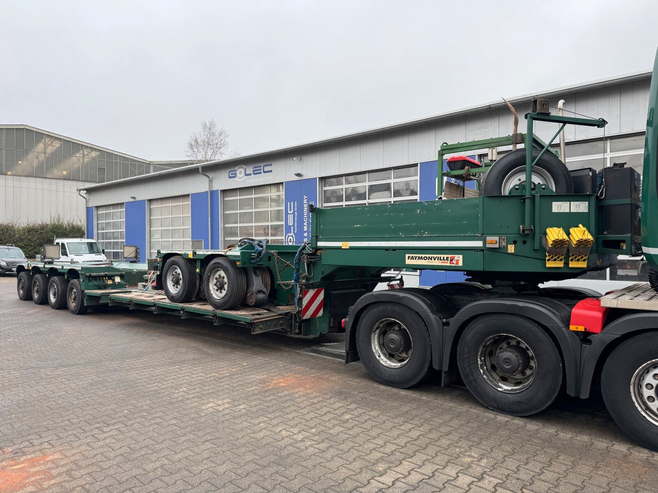 Faymonville STBZ-6VA Tieflader 4+2 Achse + Schwerlast *83 T - Tieflader Auflieger: das Bild 3 Faymonville STBZ-6VA Tieflader 4+2 Achse + Schwerlast *83 T - Tieflader Auflieger: das Bild 3