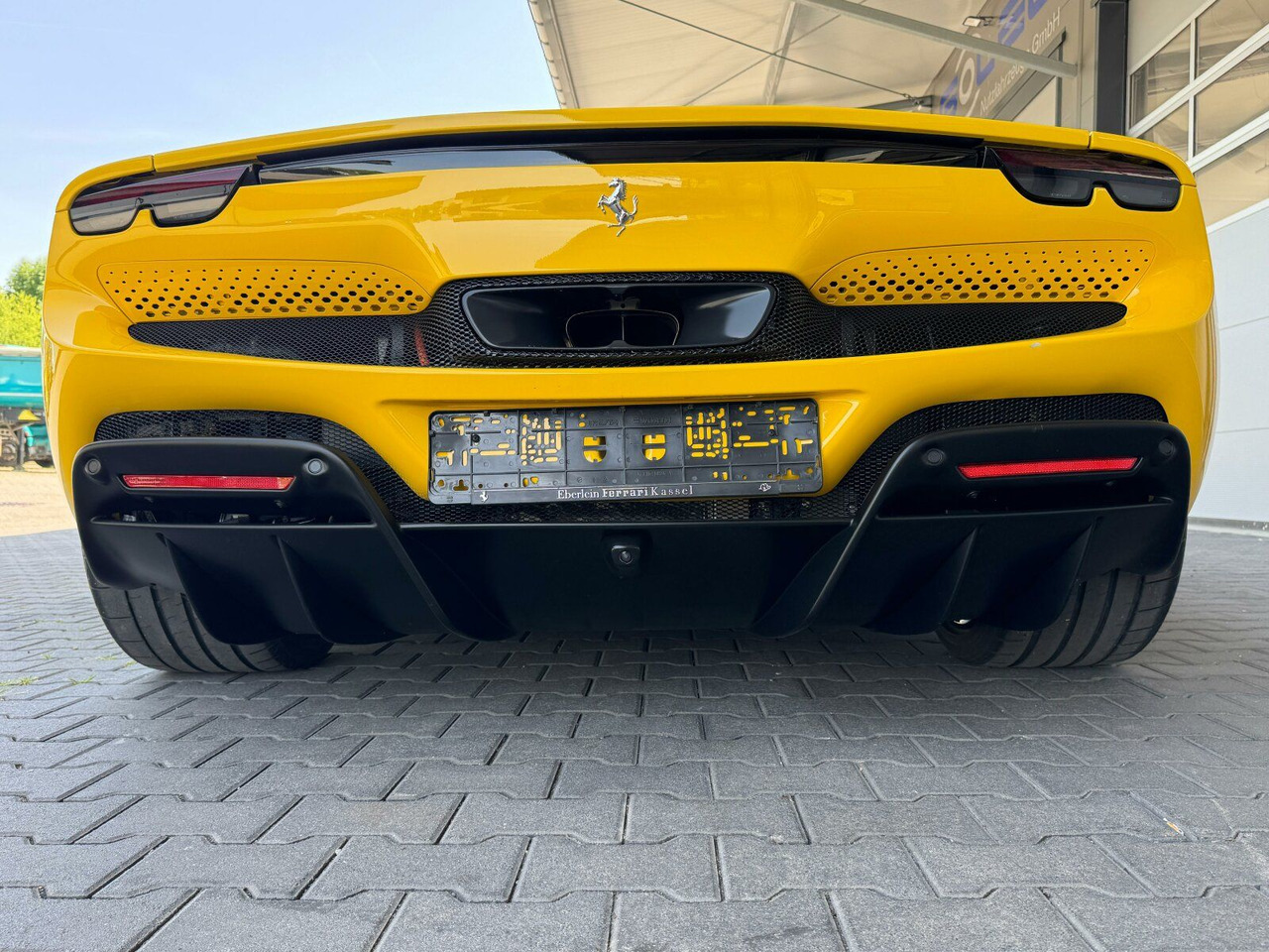 Ferrari 296 GTB Coupe - PKW: das Bild 4 Ferrari 296 GTB Coupe - PKW: das Bild 4