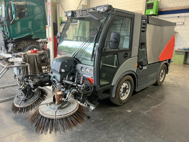 Hako Citymaster CM 2200 Kehrmaschine 2 m³ - Kehrmaschine: das Bild 1 Hako Citymaster CM 2200 Kehrmaschine 2 m³ - Kehrmaschine: das Bild 1