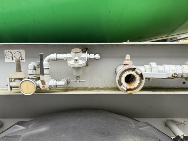 Liebherr Betonmischer Concrete Auflieger 10 m³ - Fahrmischer: das Bild 4 Liebherr Betonmischer Concrete Auflieger 10 m³ - Fahrmischer: das Bild 4