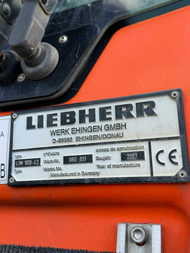 Liebherr LTM 1070-4.2 Autokran mit Spitze *TOP Zustand - All-Terrain Kran: das Bild 3 Liebherr LTM 1070-4.2 Autokran mit Spitze *TOP Zustand - All-Terrain Kran: das Bild 3