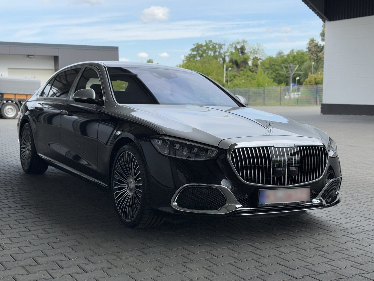 Maybach Mercedes Benz S680 Maybach V12 High-End -Paket - PKW: das Bild 1 Maybach Mercedes Benz S680 Maybach V12 High-End -Paket - PKW: das Bild 1