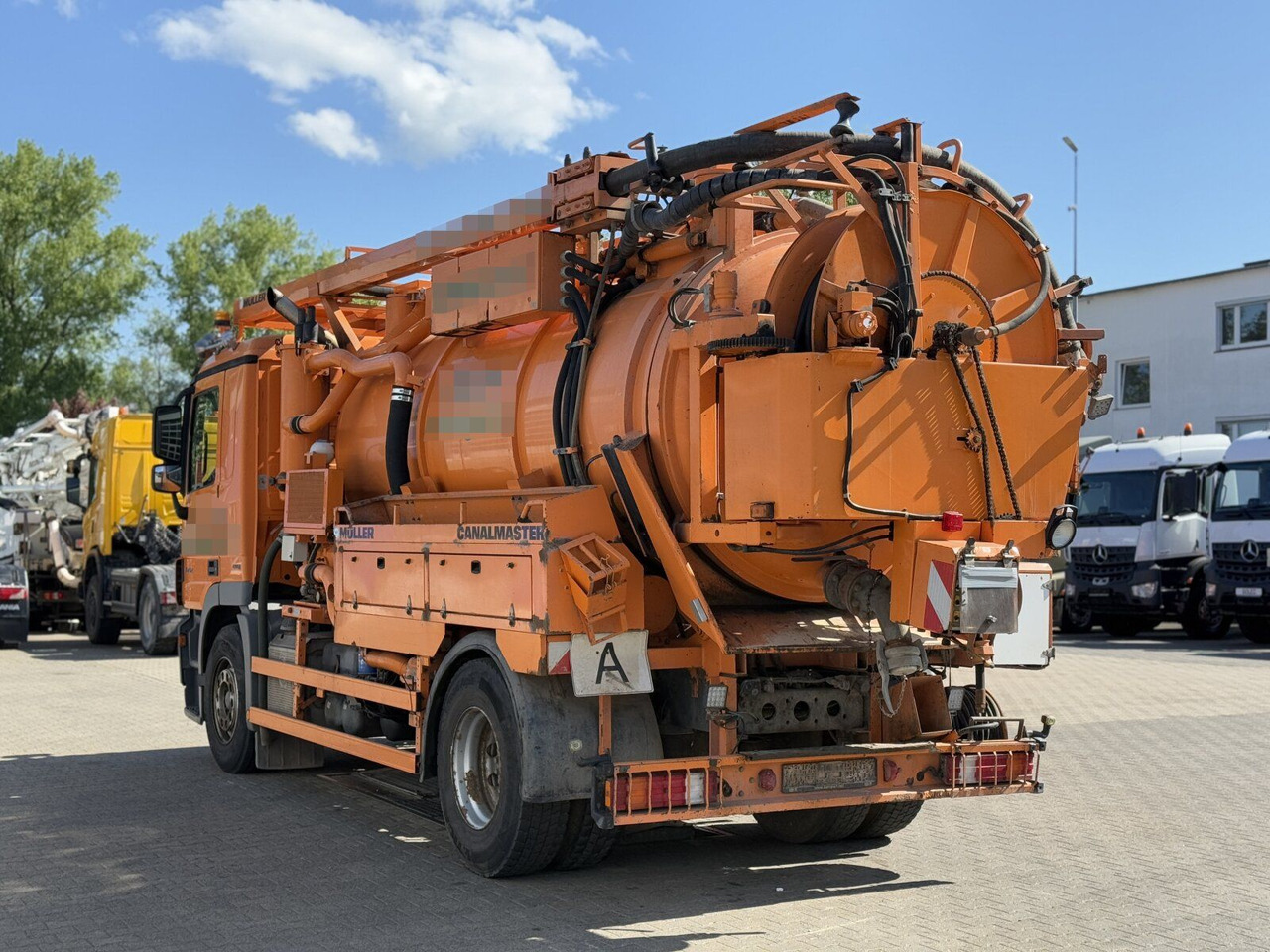 Mercedes-Benz ACTROS 1832 L Kanalreiniger MÜLLER 10.000 L - Saug-/ Spülfahrzeug: das Bild 4 Mercedes-Benz ACTROS 1832 L Kanalreiniger MÜLLER 10.000 L - Saug-/ Spülfahrzeug: das Bild 4