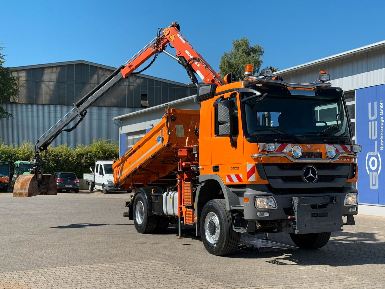 Mercedes-Benz ACTROS 2044 4x4 Kipper Kran ATLAS 65.2 A2L - Kipper, Autokran: das Bild 2 Mercedes-Benz ACTROS 2044 4x4 Kipper Kran ATLAS 65.2 A2L - Kipper, Autokran: das Bild 2