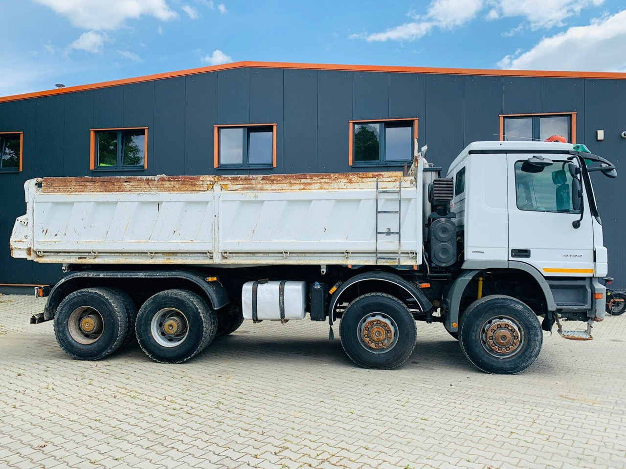 Mercedes-Benz ACTROS 4144 8x8 EURO4 DSK Meiller - Kipper: das Bild 2 Mercedes-Benz ACTROS 4144 8x8 EURO4 DSK Meiller - Kipper: das Bild 2