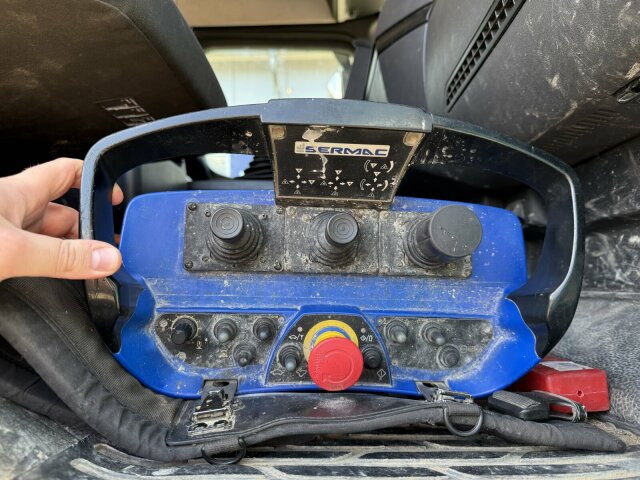Mercedes-Benz AROCS 5051 10x6 Euro 6 Betonpumpe SERMAC 6RZ56 - Fahrmischerbetonpumpe: das Bild 5 Mercedes-Benz AROCS 5051 10x6 Euro 6 Betonpumpe SERMAC 6RZ56 - Fahrmischerbetonpumpe: das Bild 5