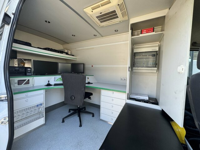 Mercedes-Benz Sprinter MB TV-Fzg mit Rausch Inspektion Einheit - Saug-/ Spülfahrzeug: das Bild 5 Mercedes-Benz Sprinter MB TV-Fzg mit Rausch Inspektion Einheit - Saug-/ Spülfahrzeug: das Bild 5