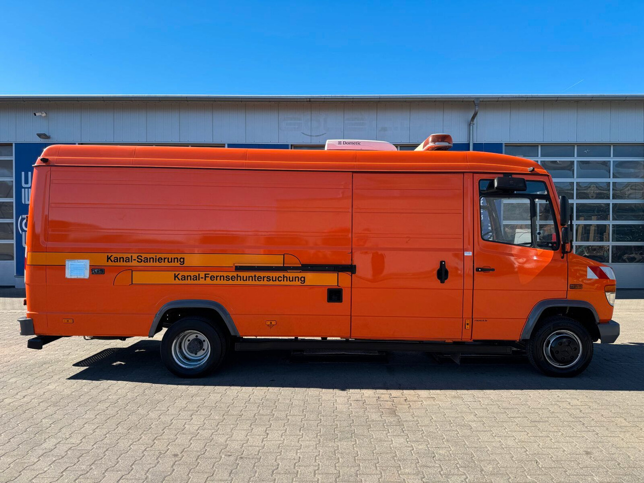 Mercedes-Benz Vario 614D TV Inspektionsanl RCA RAUSCH ELKA 600 - Saug-/ Spülfahrzeug: das Bild 3 Mercedes-Benz Vario 614D TV Inspektionsanl RCA RAUSCH ELKA 600 - Saug-/ Spülfahrzeug: das Bild 3