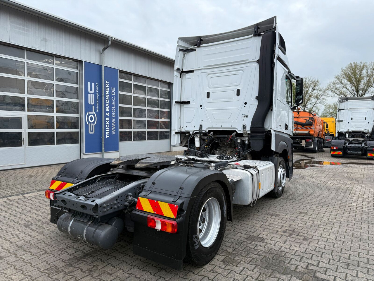 Mercedes-Benz Actros 1845 SZM 4x2 Retarder Kipphydraulik - Sattelzugmaschine: das Bild 3 Mercedes-Benz Actros 1845 SZM 4x2 Retarder Kipphydraulik - Sattelzugmaschine: das Bild 3