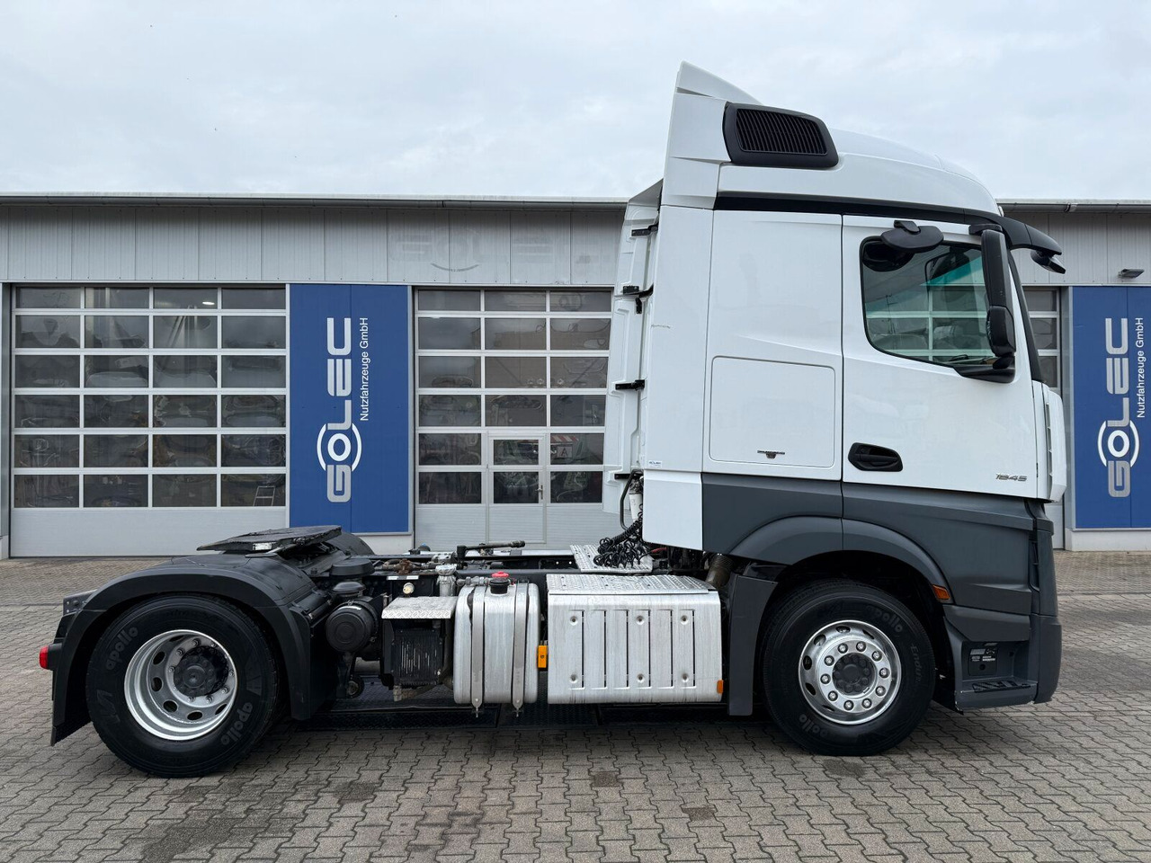 Mercedes-Benz Actros 1845 SZM 4x2 Retarder Kipphydraulik - Sattelzugmaschine: das Bild 2 Mercedes-Benz Actros 1845 SZM 4x2 Retarder Kipphydraulik - Sattelzugmaschine: das Bild 2