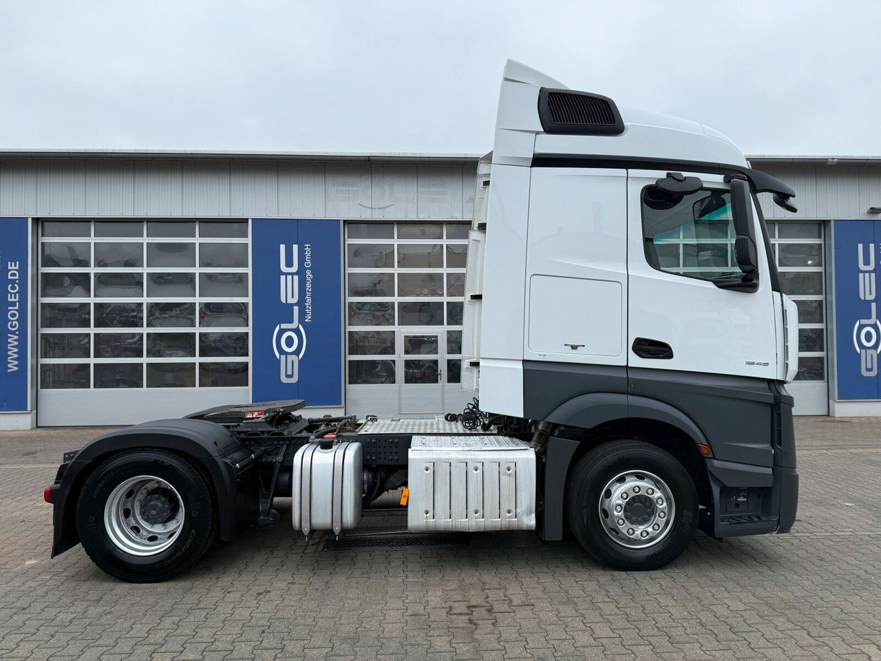 Mercedes-Benz Actros 1845 SZM 4x2 Retarder Kipphydraulik - Sattelzugmaschine: das Bild 2 Mercedes-Benz Actros 1845 SZM 4x2 Retarder Kipphydraulik - Sattelzugmaschine: das Bild 2