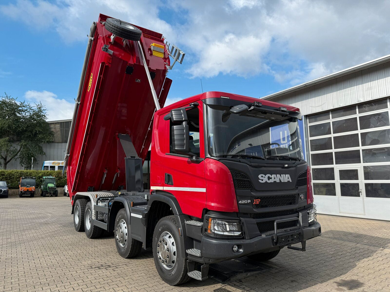Scania P 420 8x4 Kipper Meiller Euro 6 - Absetzkipper: das Bild 2 Scania P 420 8x4 Kipper Meiller Euro 6 - Absetzkipper: das Bild 2