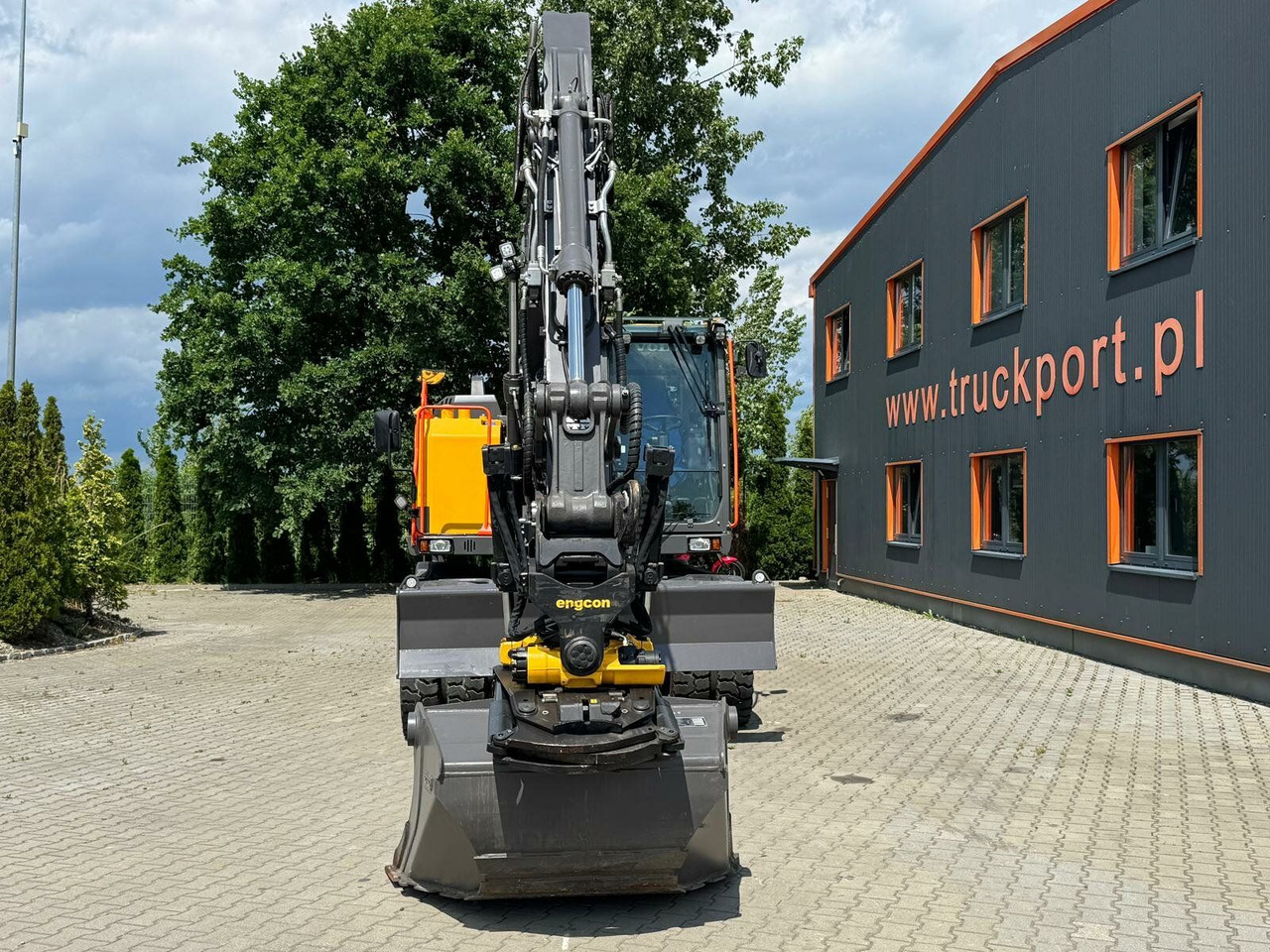 Volvo EWR150E Mobilbagger mit ROTATOR ENCONG EC319 - Mobilbagger: das Bild 2 Volvo EWR150E Mobilbagger mit ROTATOR ENCONG EC319 - Mobilbagger: das Bild 2