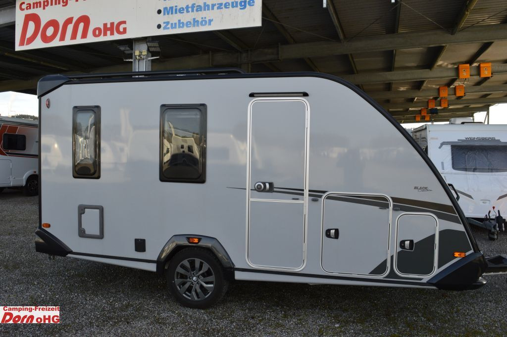 Knaus Sport&Fun 480 QL Black Selection Dachklima - Wohnwagen: das Bild 1 Knaus Sport&Fun 480 QL Black Selection Dachklima - Wohnwagen: das Bild 1