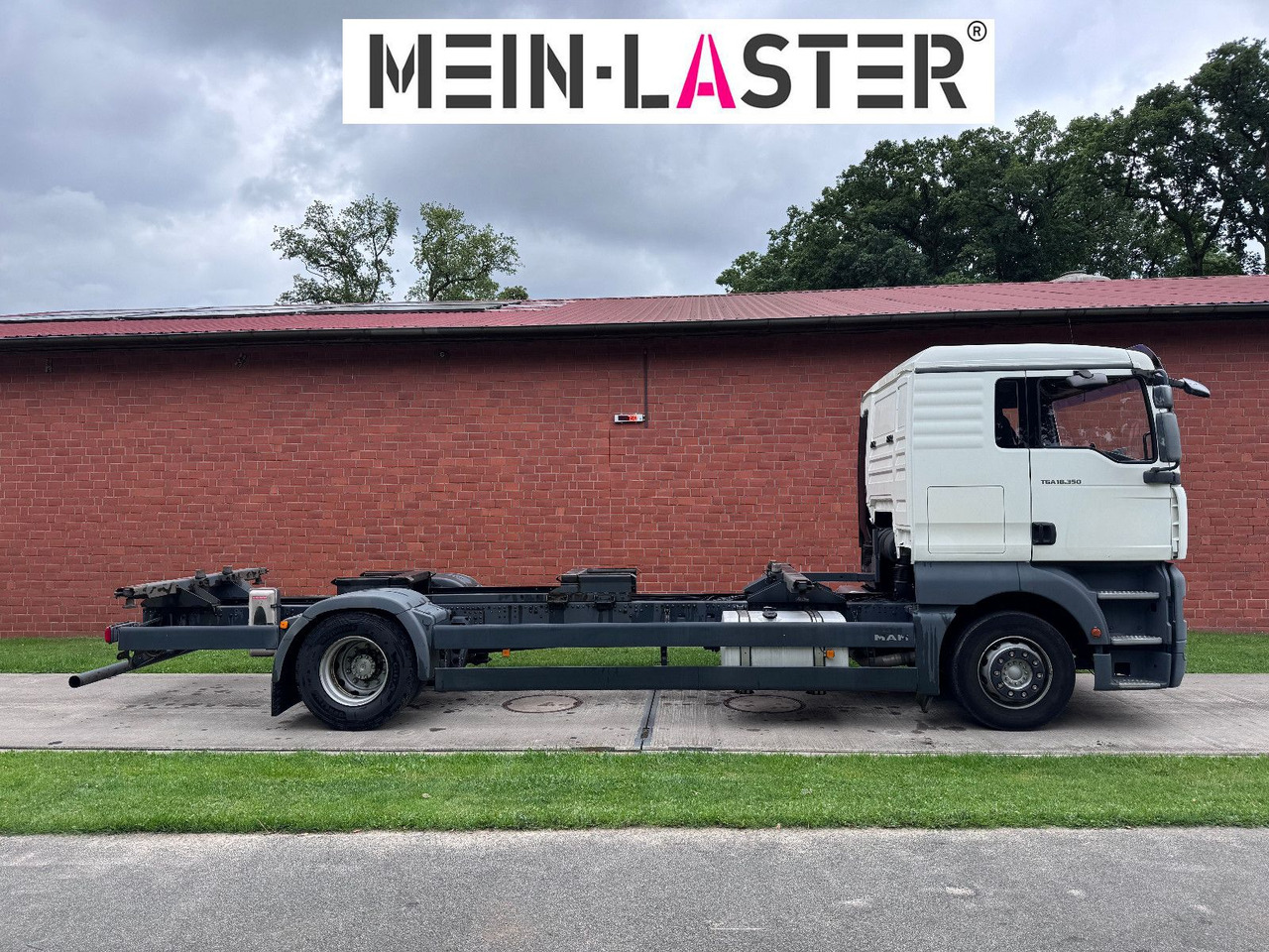 MAN TGA 18.350 BDF 5 Sitzer Klima 209.380 km - Containerwagen/ Wechselfahrgestell LKW: das Bild 3 MAN TGA 18.350 BDF 5 Sitzer Klima 209.380 km - Containerwagen/ Wechselfahrgestell LKW: das Bild 3