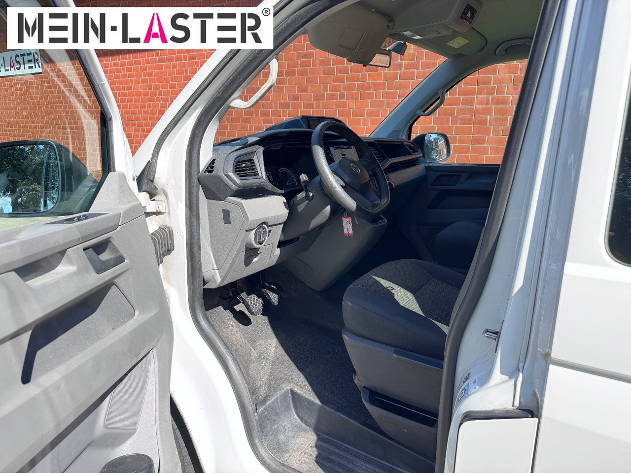 Personentransporter Volkswagen T6 2.0 tdi  Standheizung Navigation AHK TÜV 5-27: das Bild 15